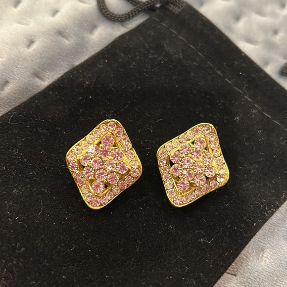 Vintage Clip on Crystal Earrings-Boutique - Picture 3 of 6